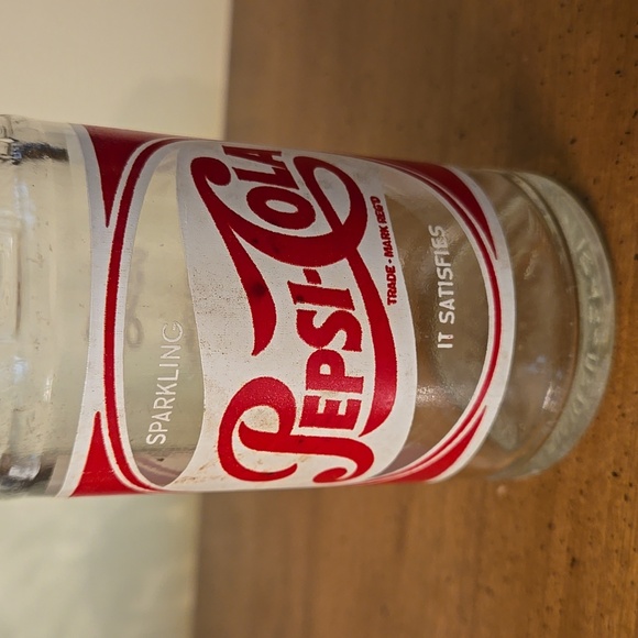 Vintage 1958 glass Pepsi Cola Bottle EUC - Picture 2 of 10